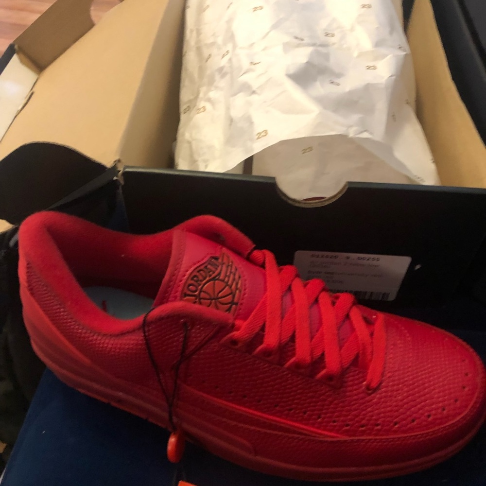 Air Jordan 2 Retro Low Red